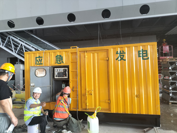 遂宁怎样判断空气滤清器是否需要更换？