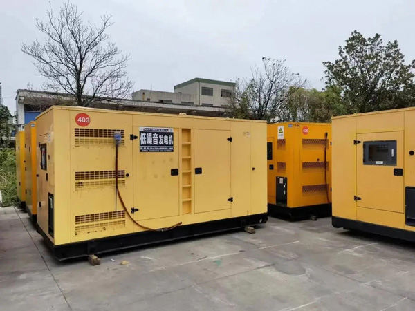 遂宁如何检查柴油发电机的空气滤清器是否需要更换？